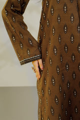 Unstitched 3Pc - Printed Khaddar Suit - 263004