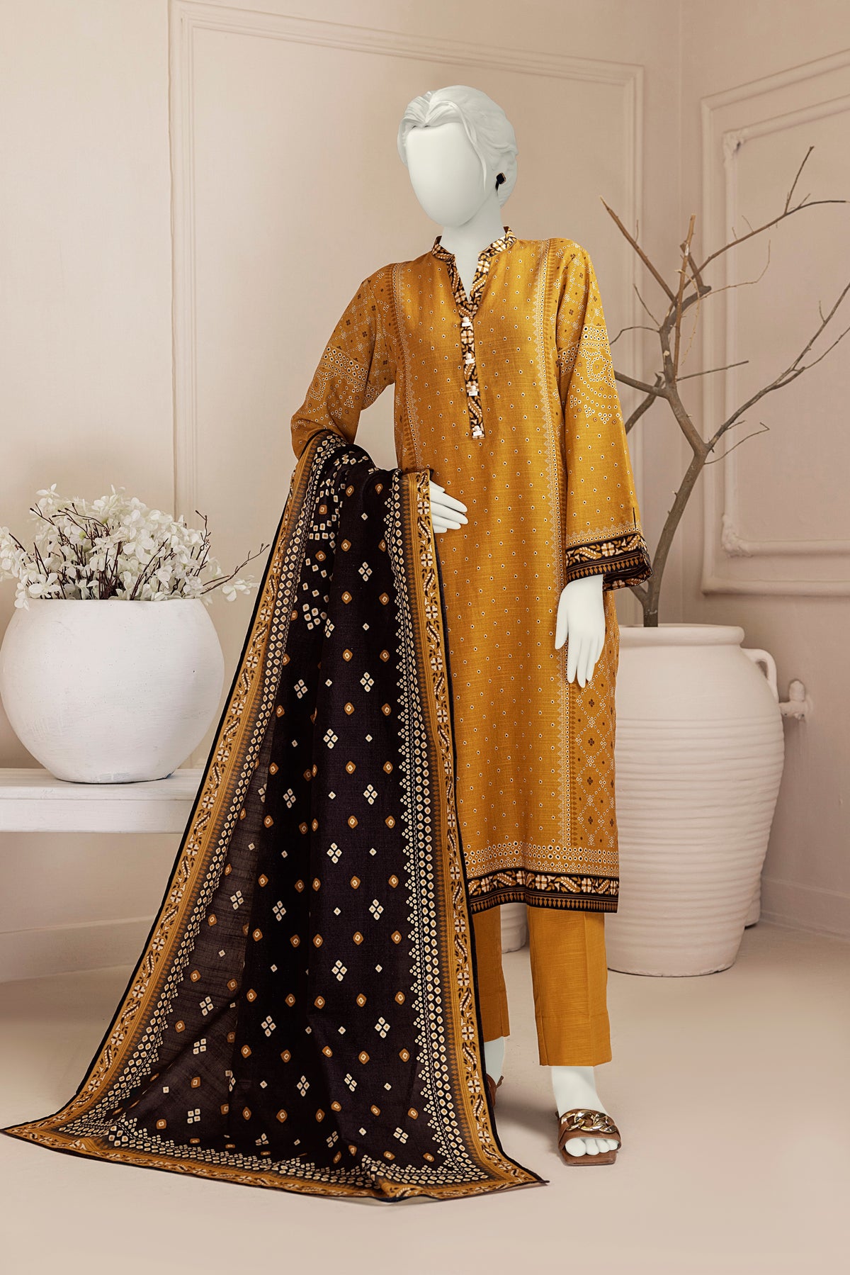 NUW3022 Digital Printed Khaddar Suit - 3 Piece