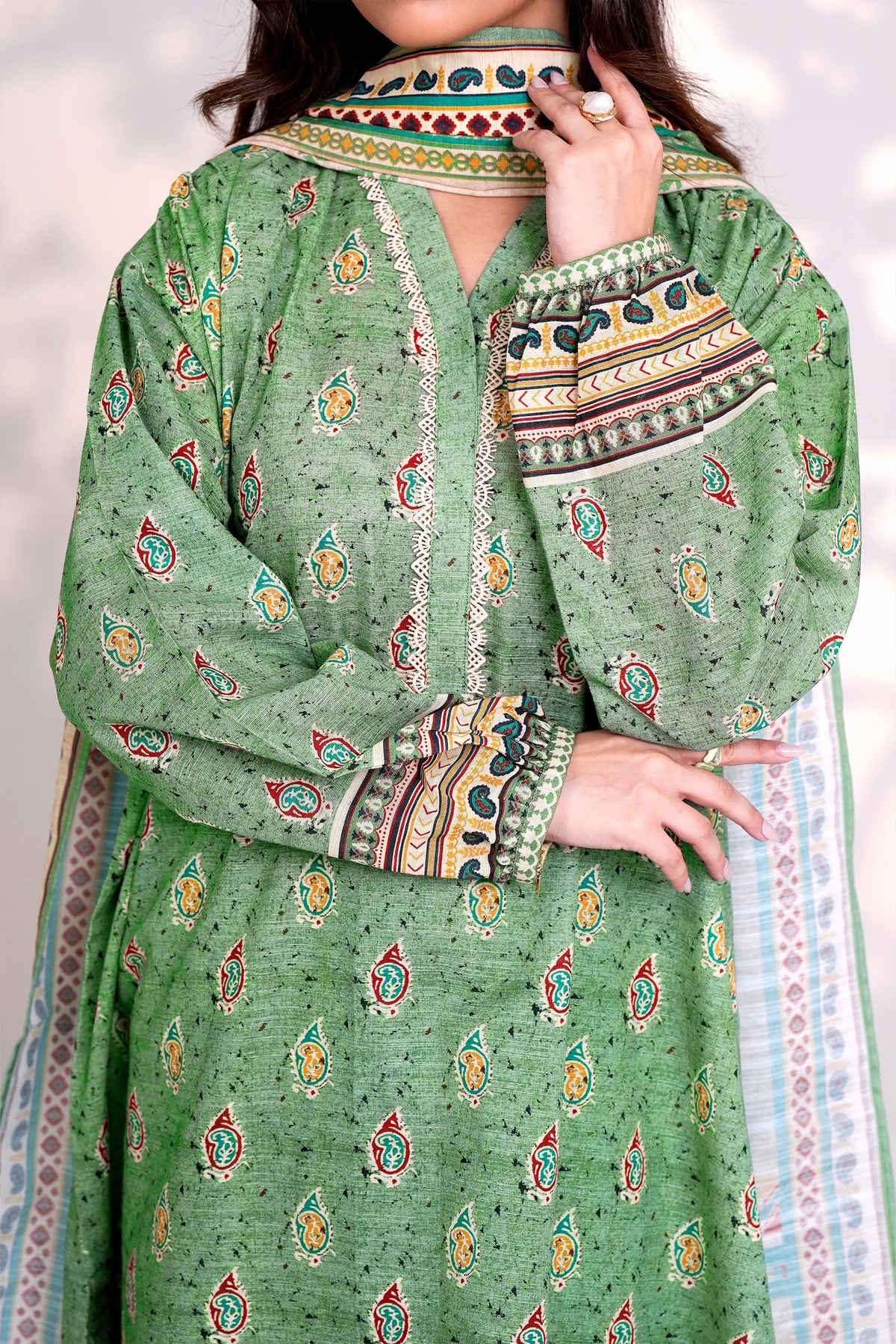 GUACAMOLE - Printed Unstitched Khaddar Suit (3 Piece) 3177