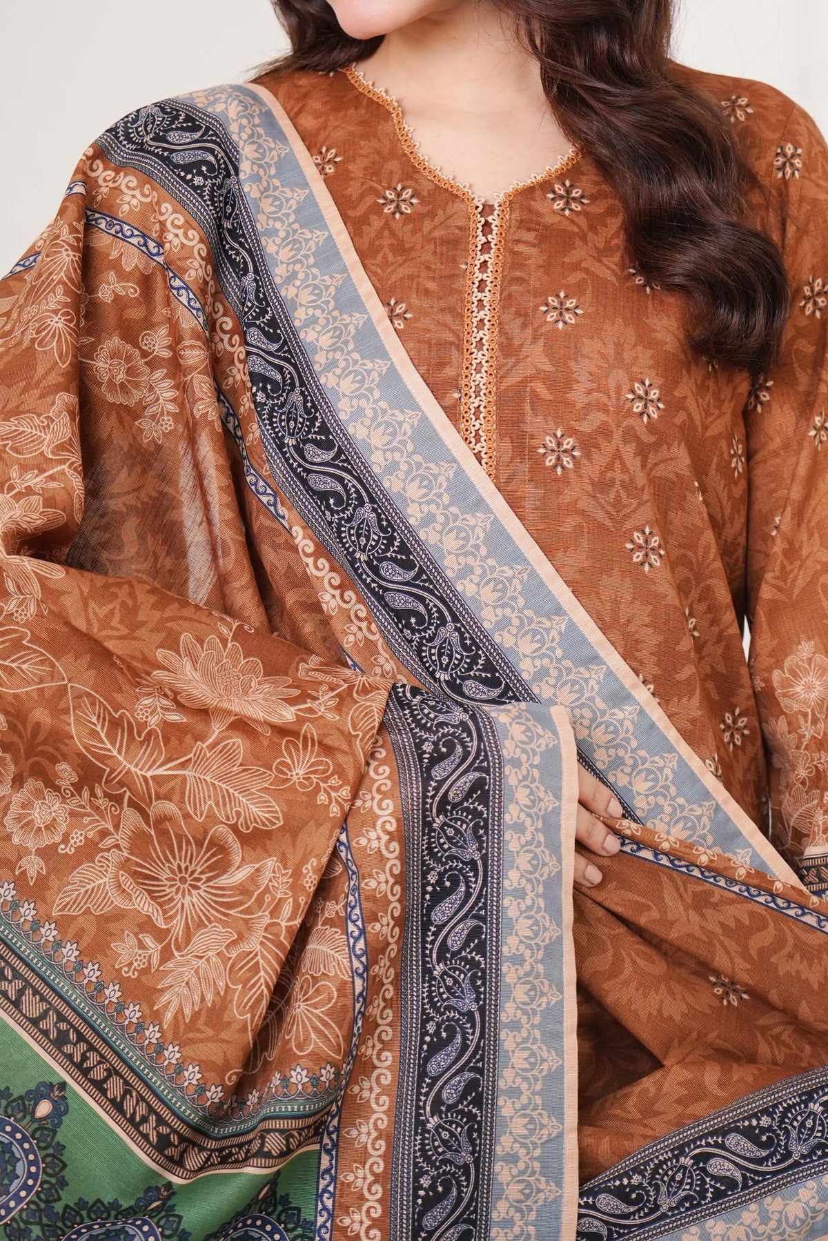 TAWNY - Printed Unstitched Khaddar Suit (3 Piece) 3175