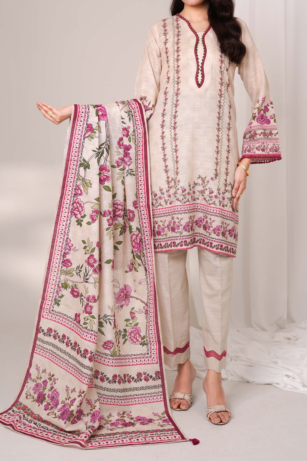 BLOOM - Printed Unstitched Khaddar Suit (3 Piece) 3148