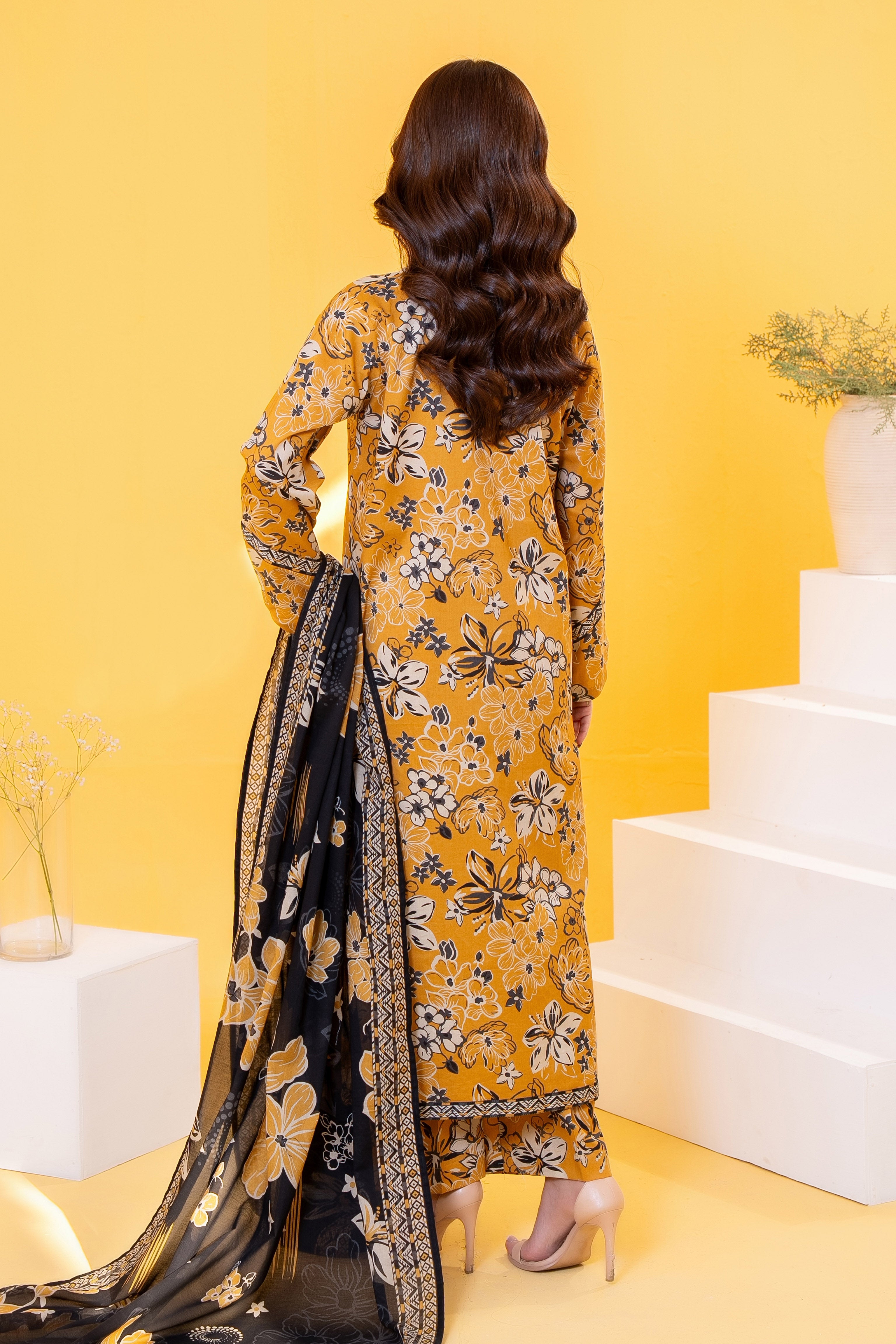 Yellow printed 3 piece lawn suit for women with lawn dupatta and cambric trouser
Printed lawn shirt in Yellow color for ladies