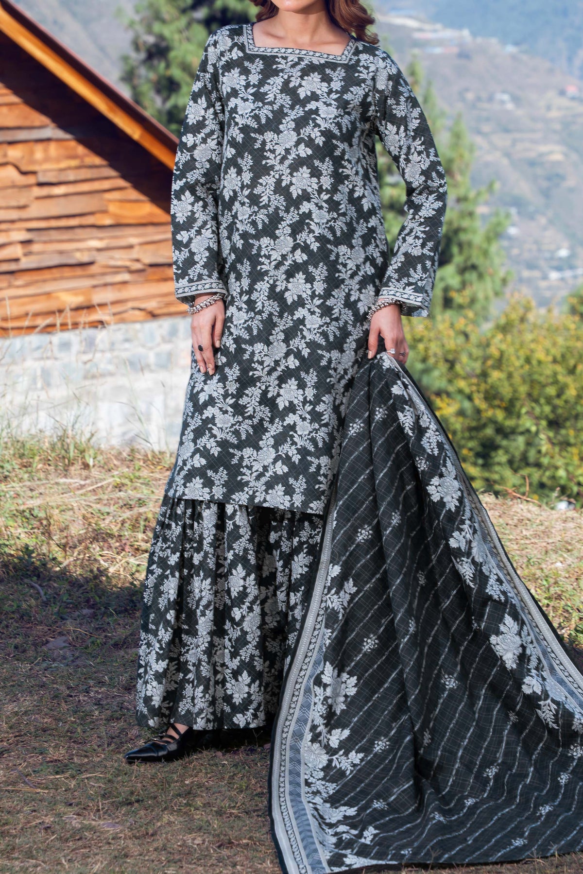 SABLE - Printed Unstitched Khaddar Suit (3 Piece) 3141