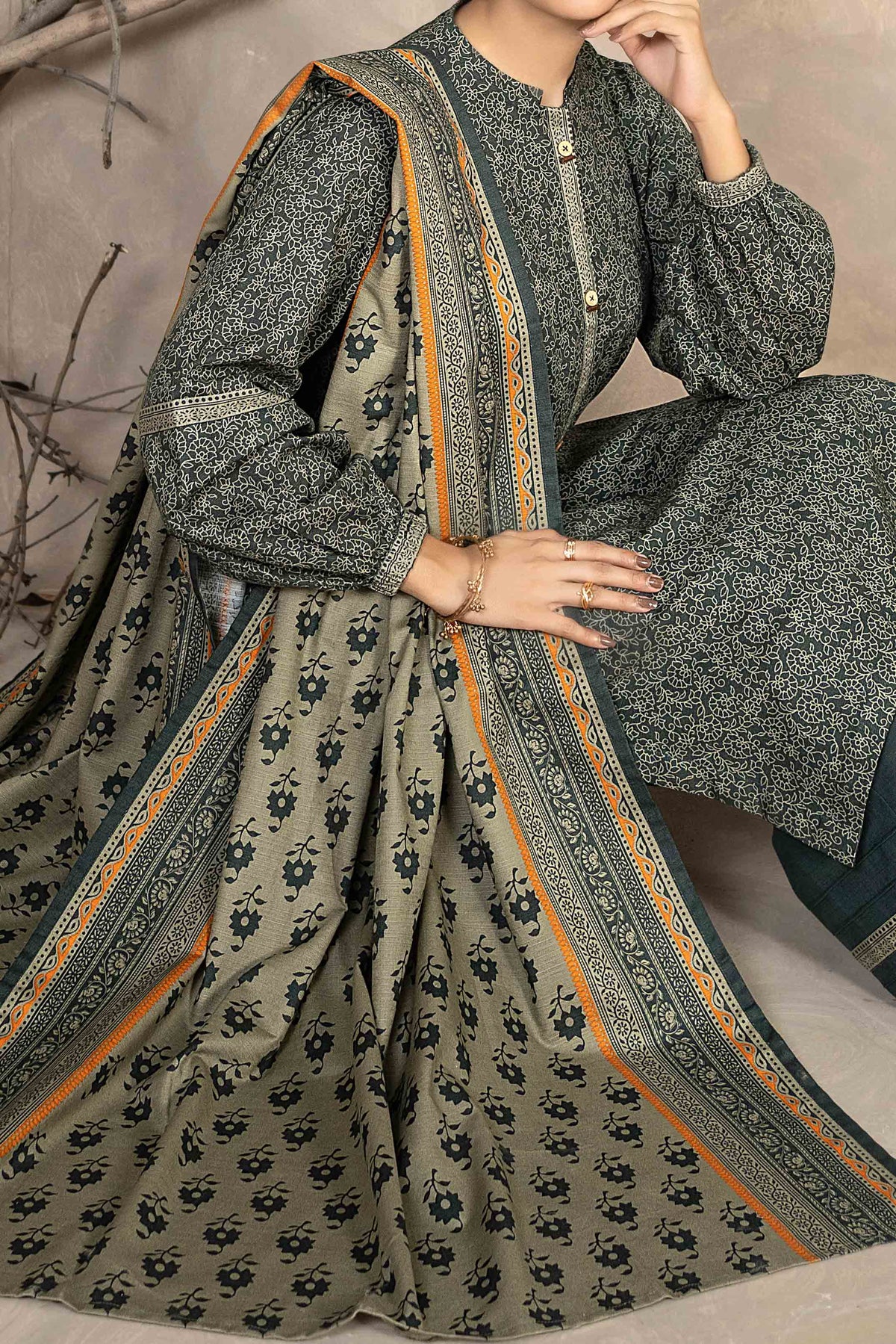 NUW3062 Digital Printed Khaddar Suit - 3 Piece