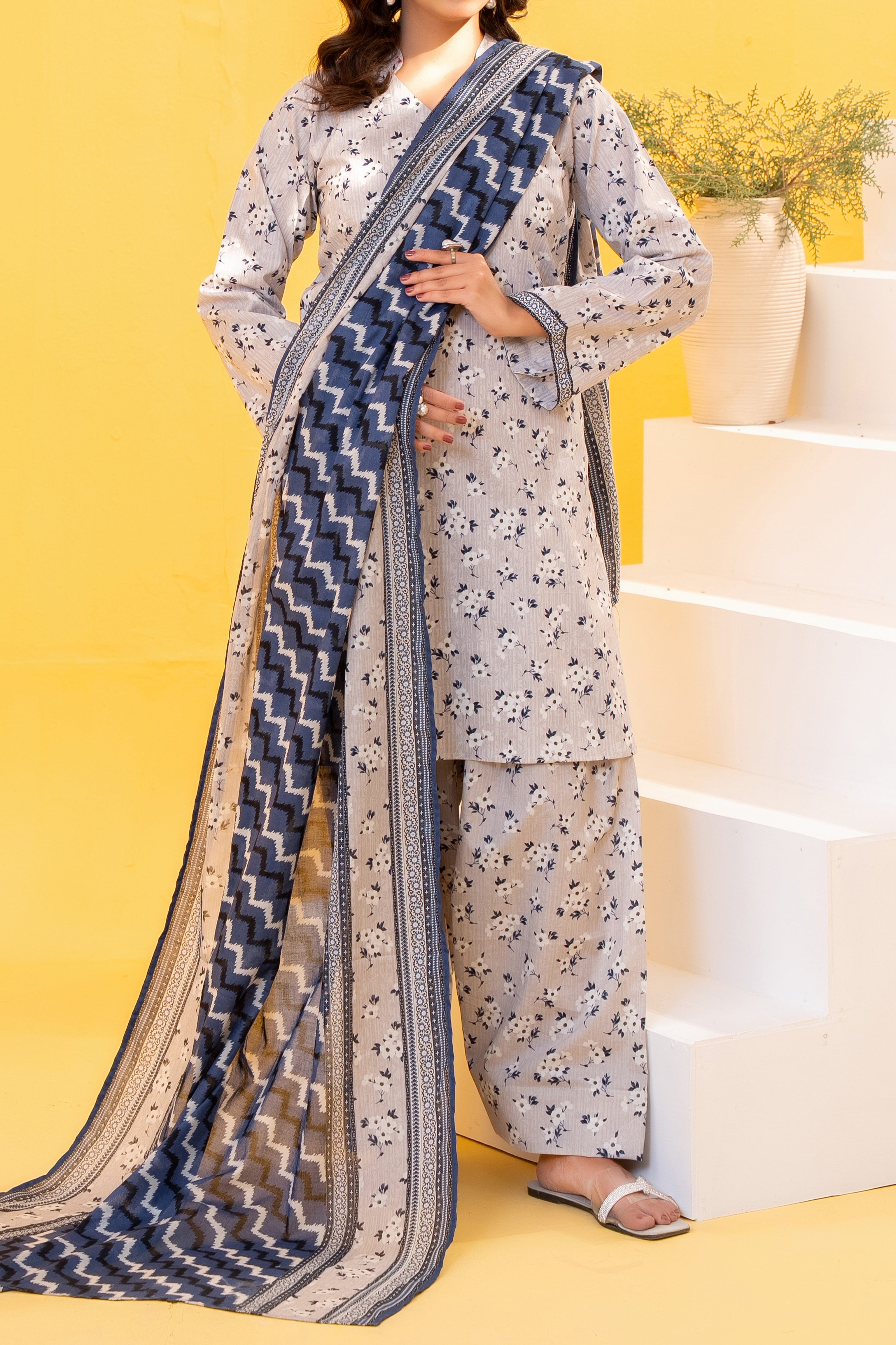 Grey printed 3 piece lawn suit for women with lawn dupatta and cambric trouser
Printed lawn shirt in Grey color for ladies