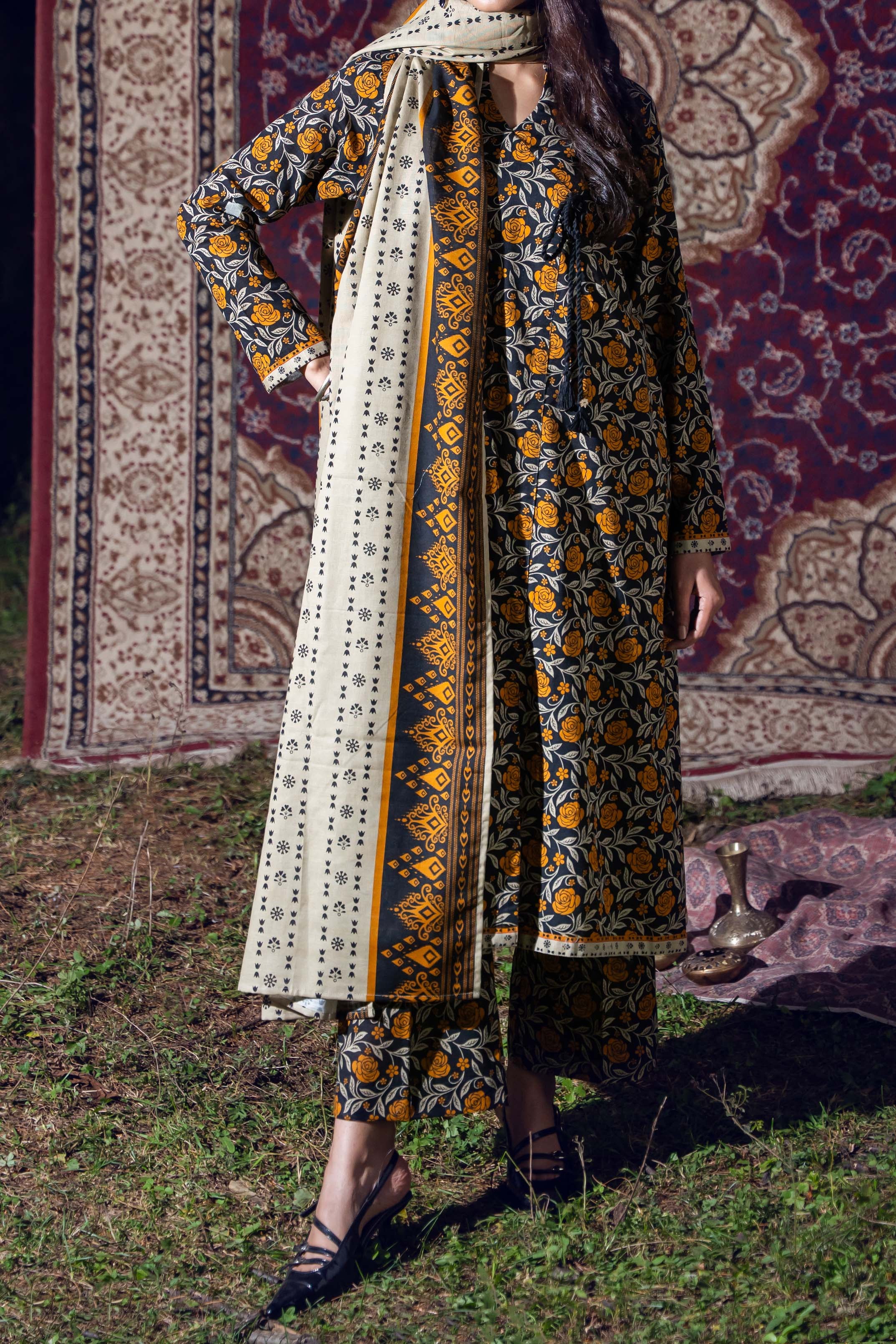 ONYX - Printed Unstitched Khaddar Suit (3 Piece) 3142