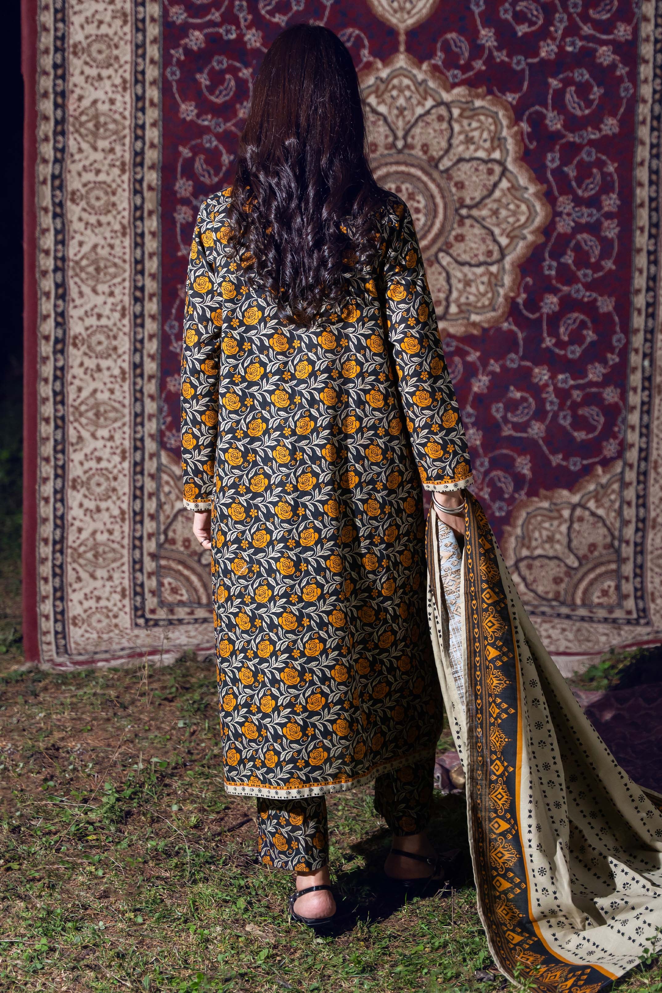 ONYX - Printed Unstitched Khaddar Suit (3 Piece) 3142