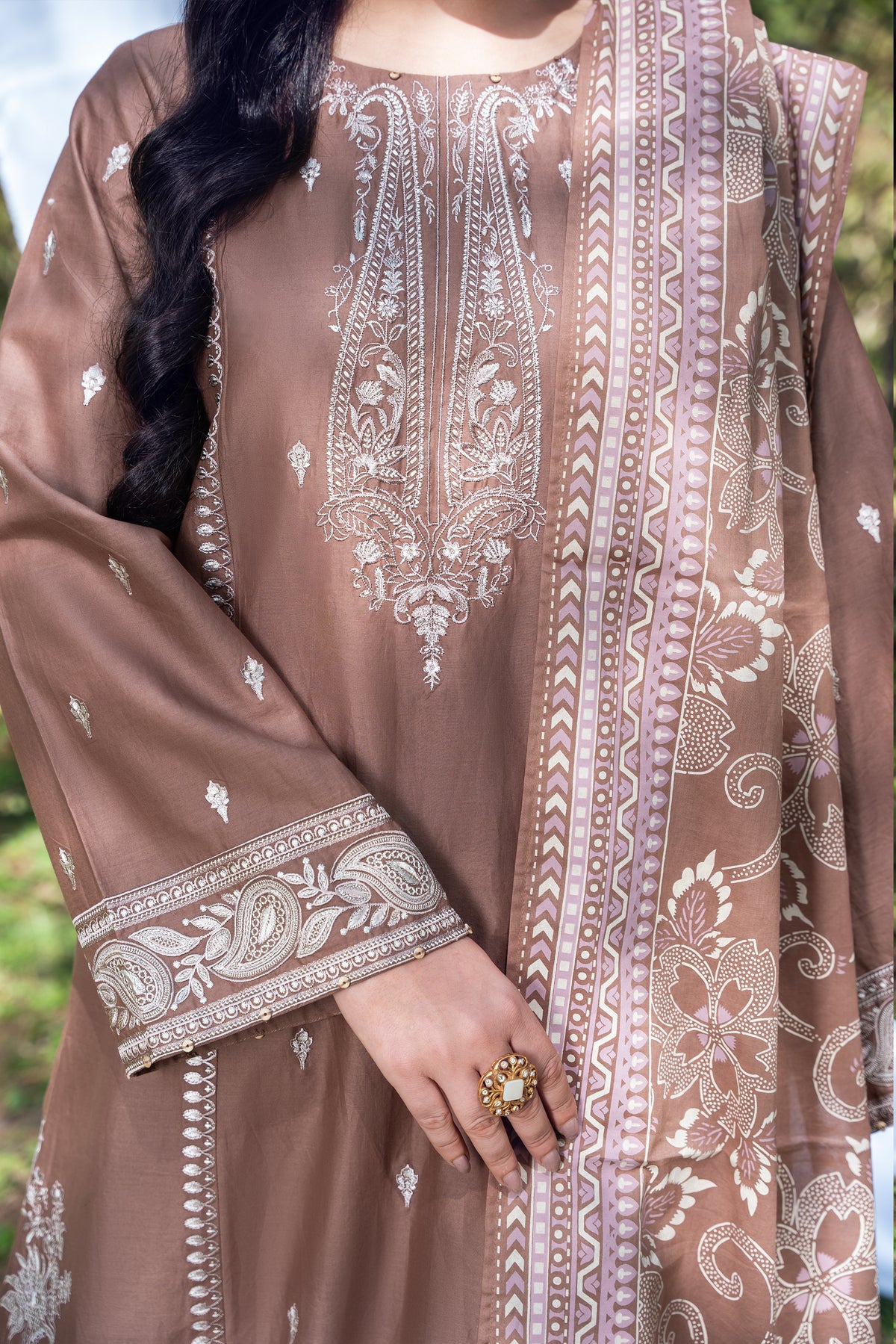 NUSLCE3154 Embroidered Cambric Suit - Unstitched 3Pc