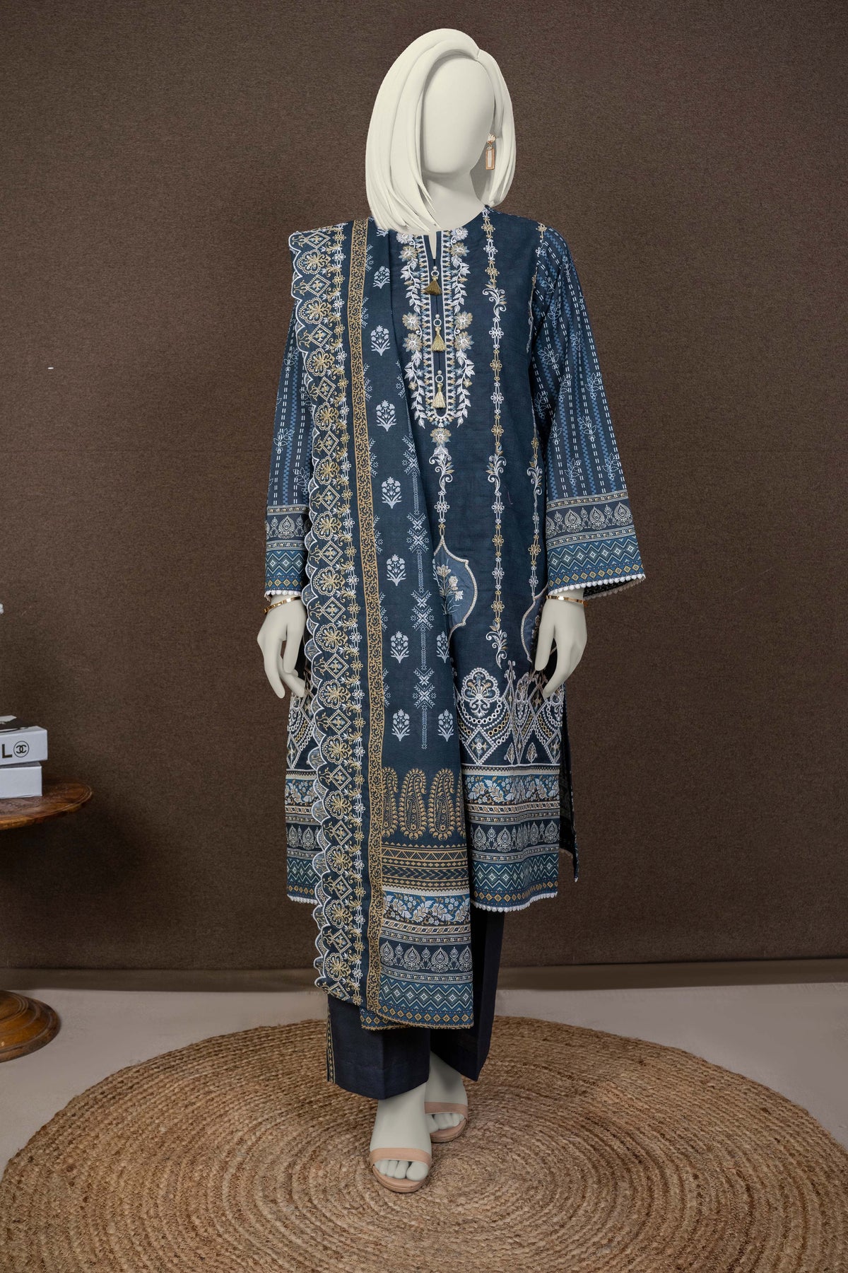 NUWE3113 Printed Embroidered Khaddar Suit - 3 Piece