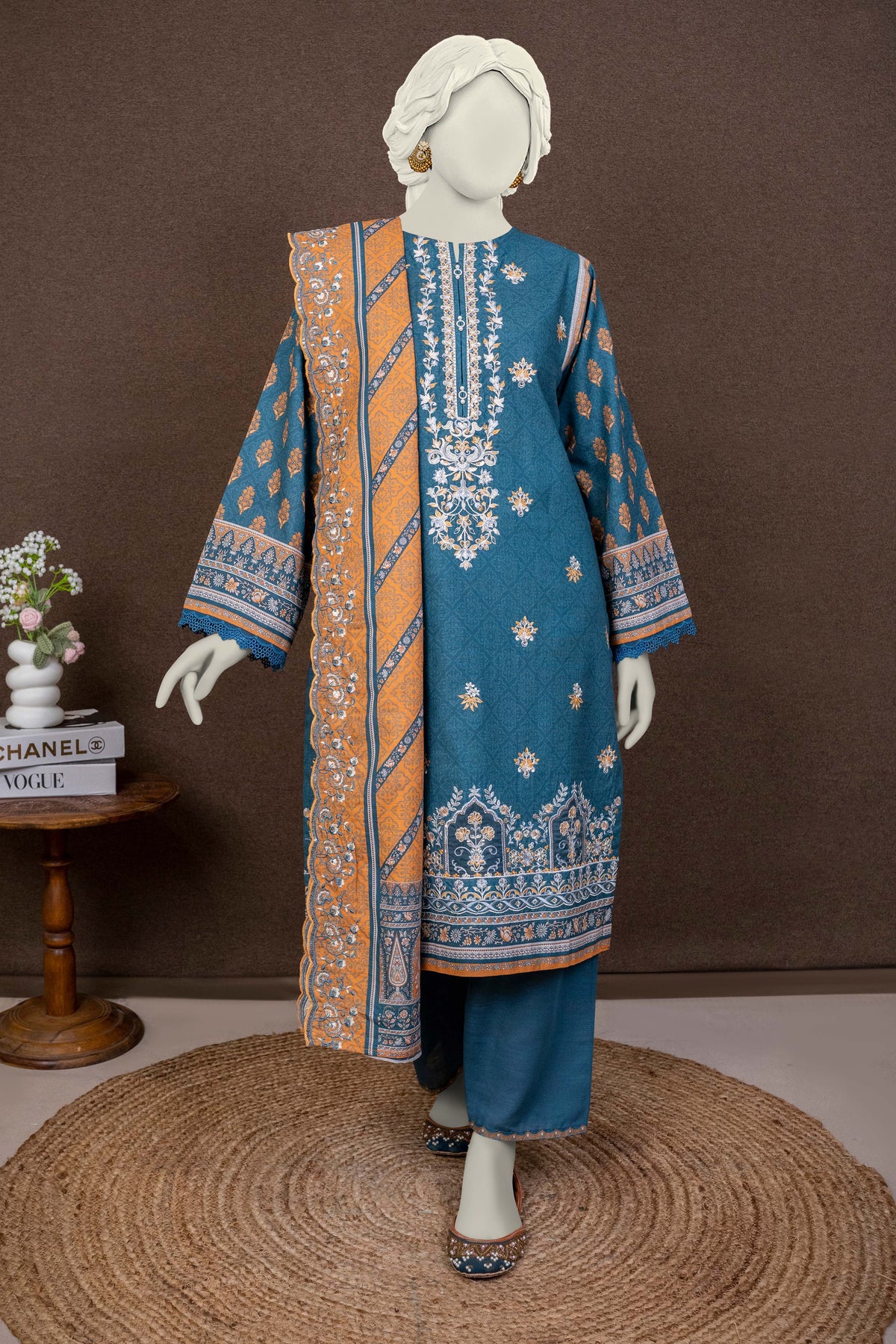 NUWE3114 Printed Embroidered Khaddar Suit - 3 Piece