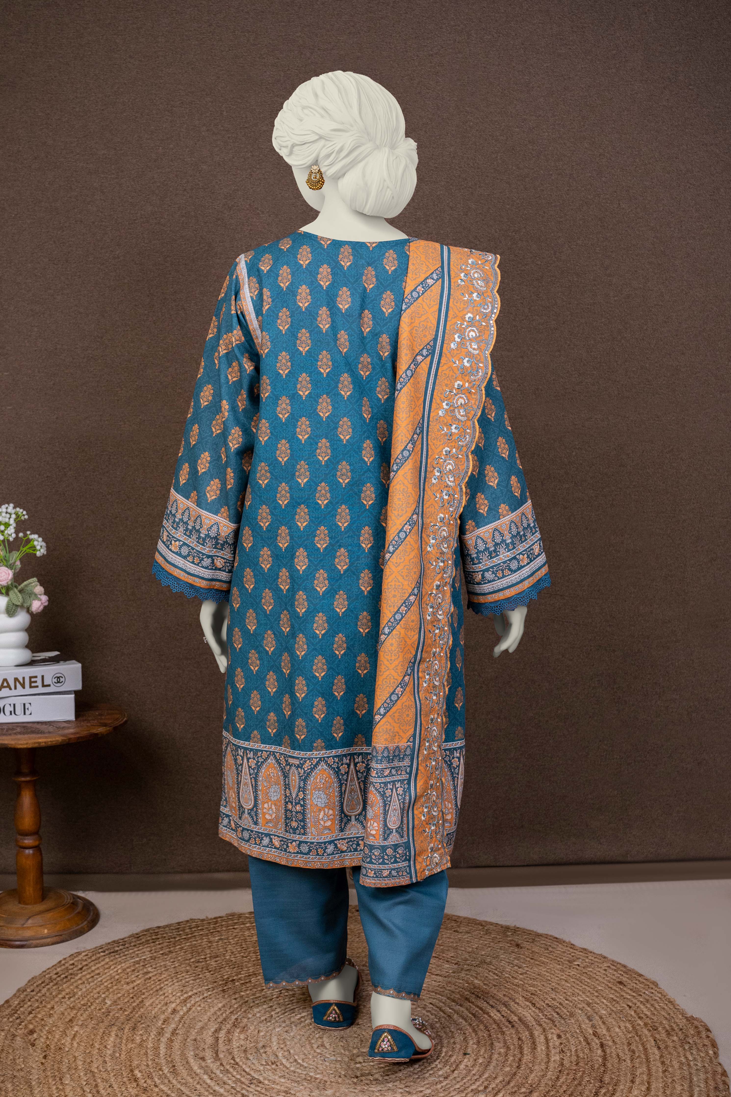 NUWE3114 Printed Embroidered Khaddar Suit - 3 Piece