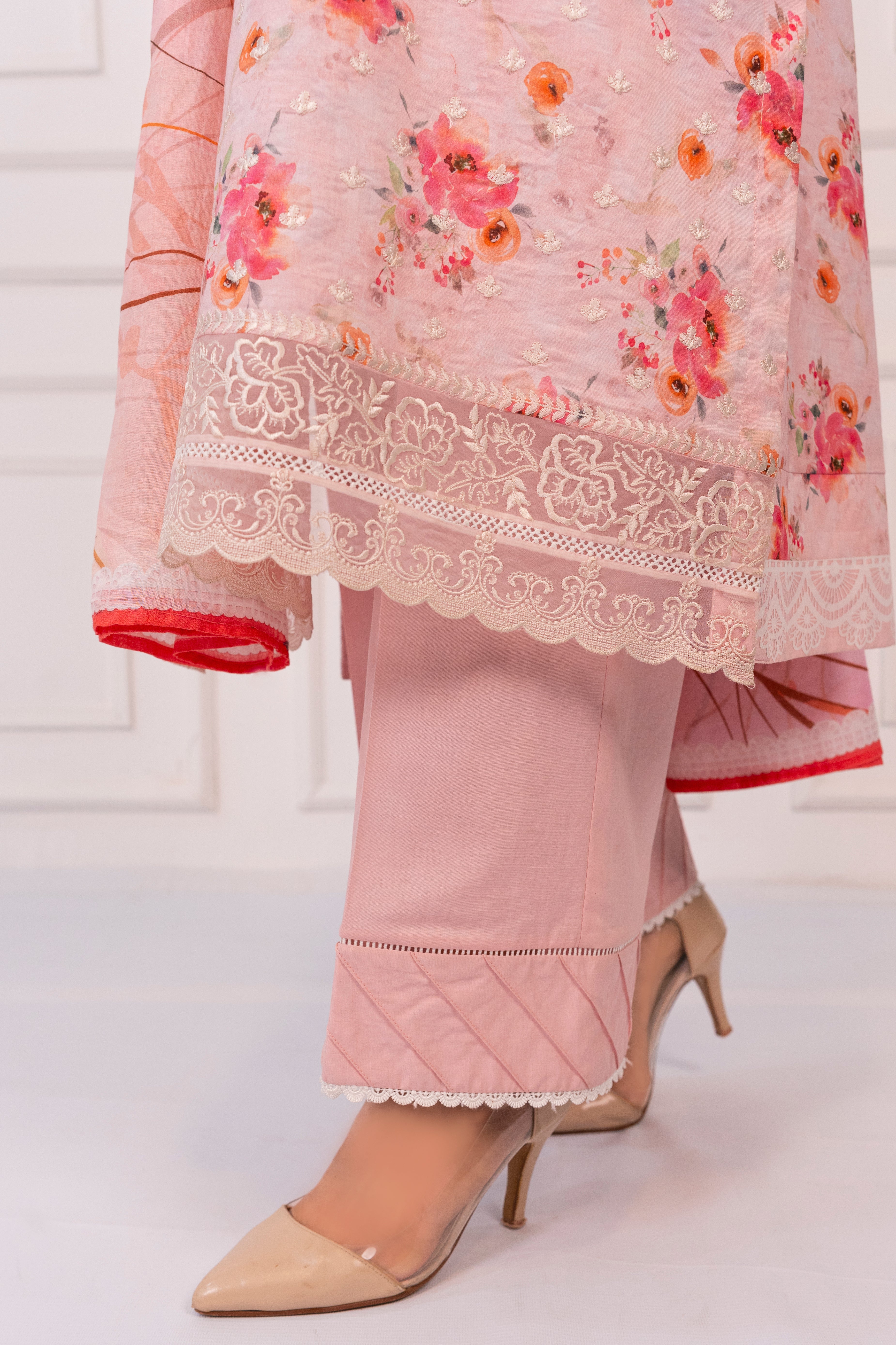 NPSE3153 Printed Embroidered Lawn Suit - 3 Piece