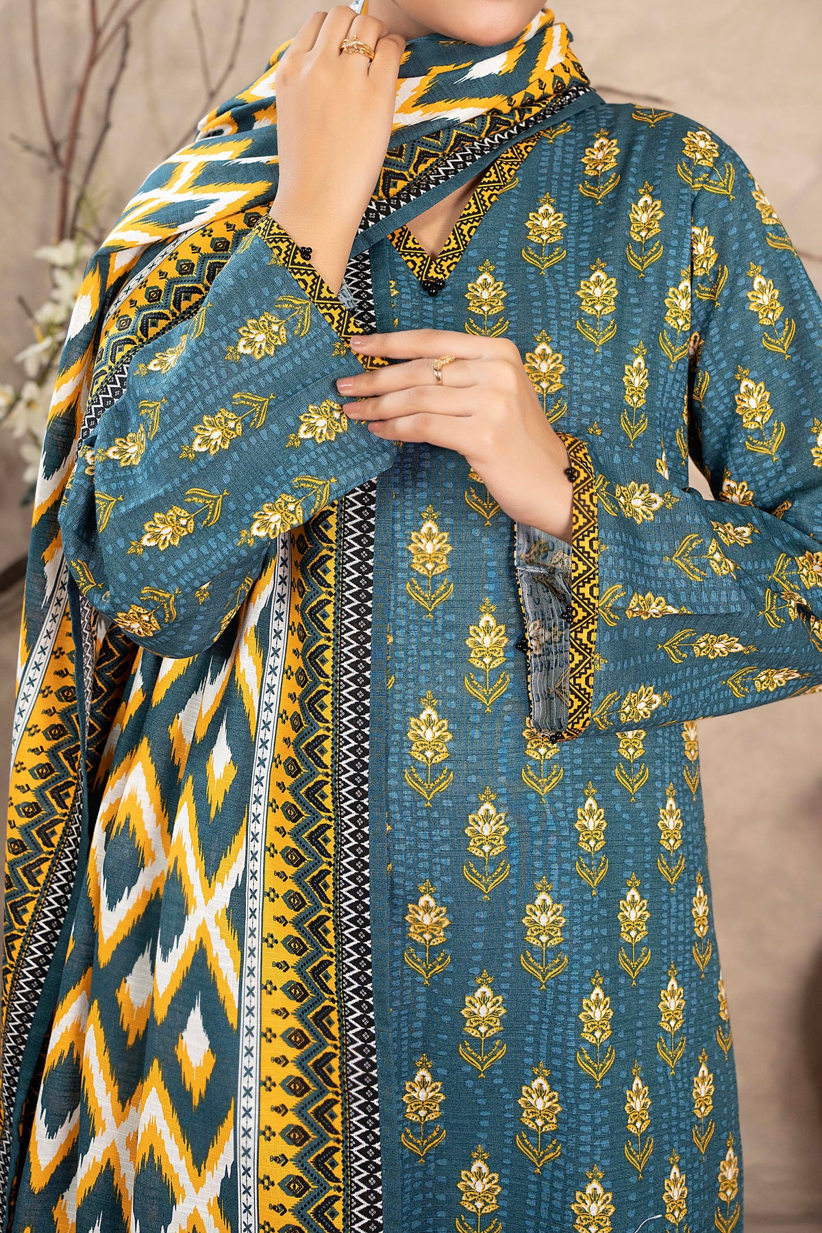 NUW3053 Digital Printed Khaddar Suit - 3 Piece