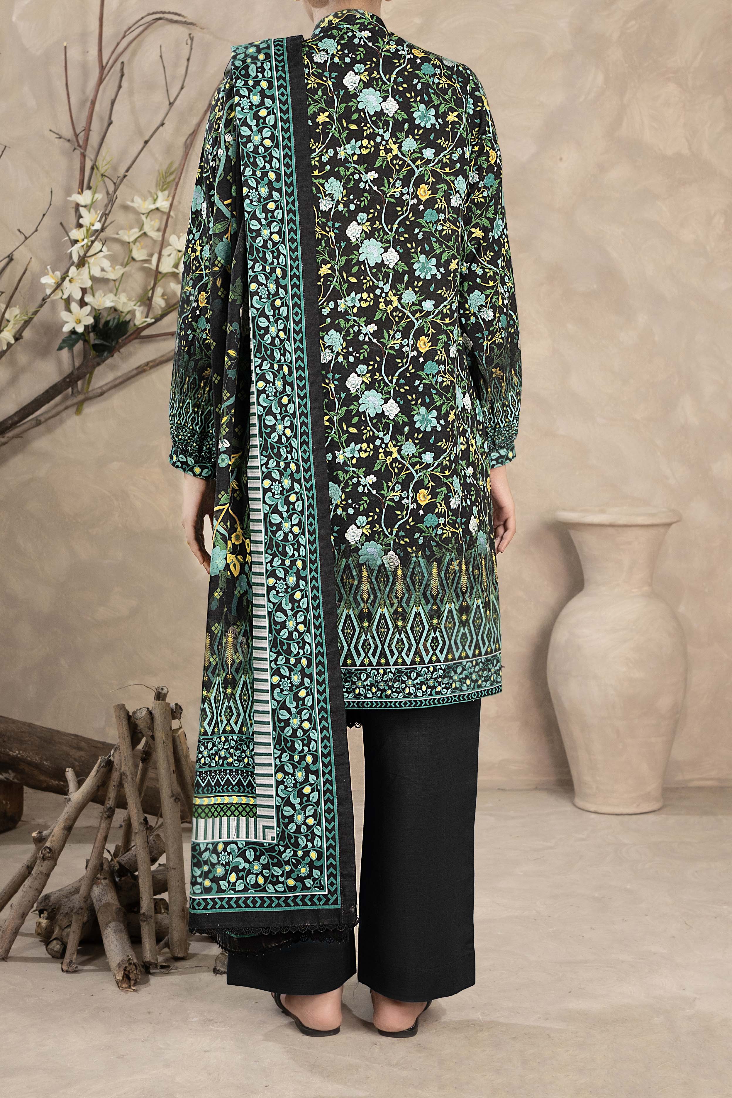 NUW3066 Digital Printed Khaddar Suit - 3 Piece