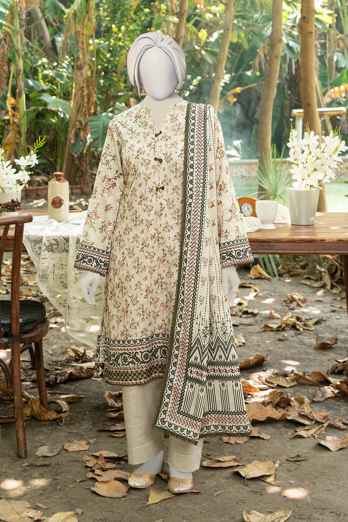 NUW3089 Digital Printed Khaddar Suit - 3 Piece