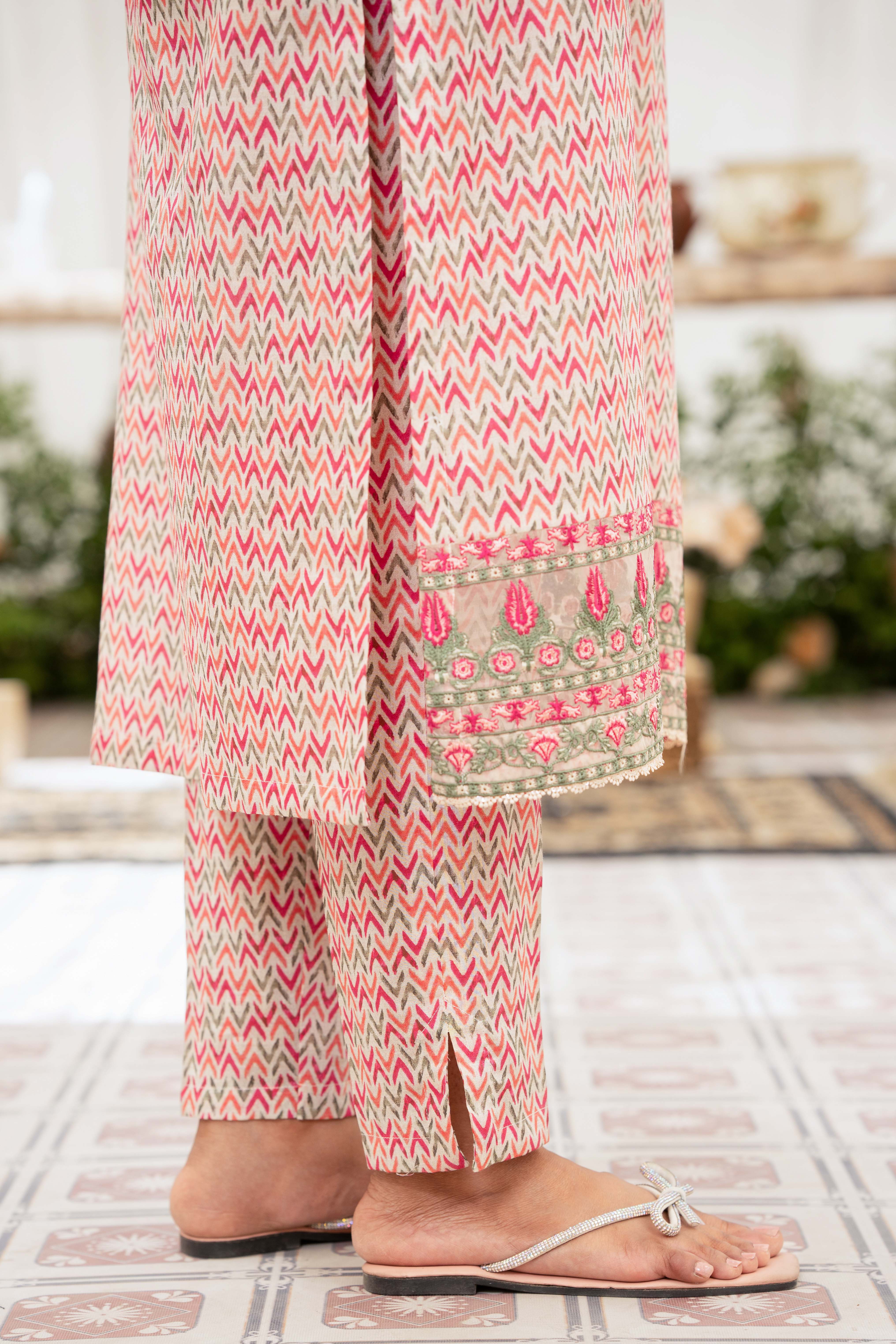 NPSE2090 Embroidered Lawn - Stitched 2 Pc