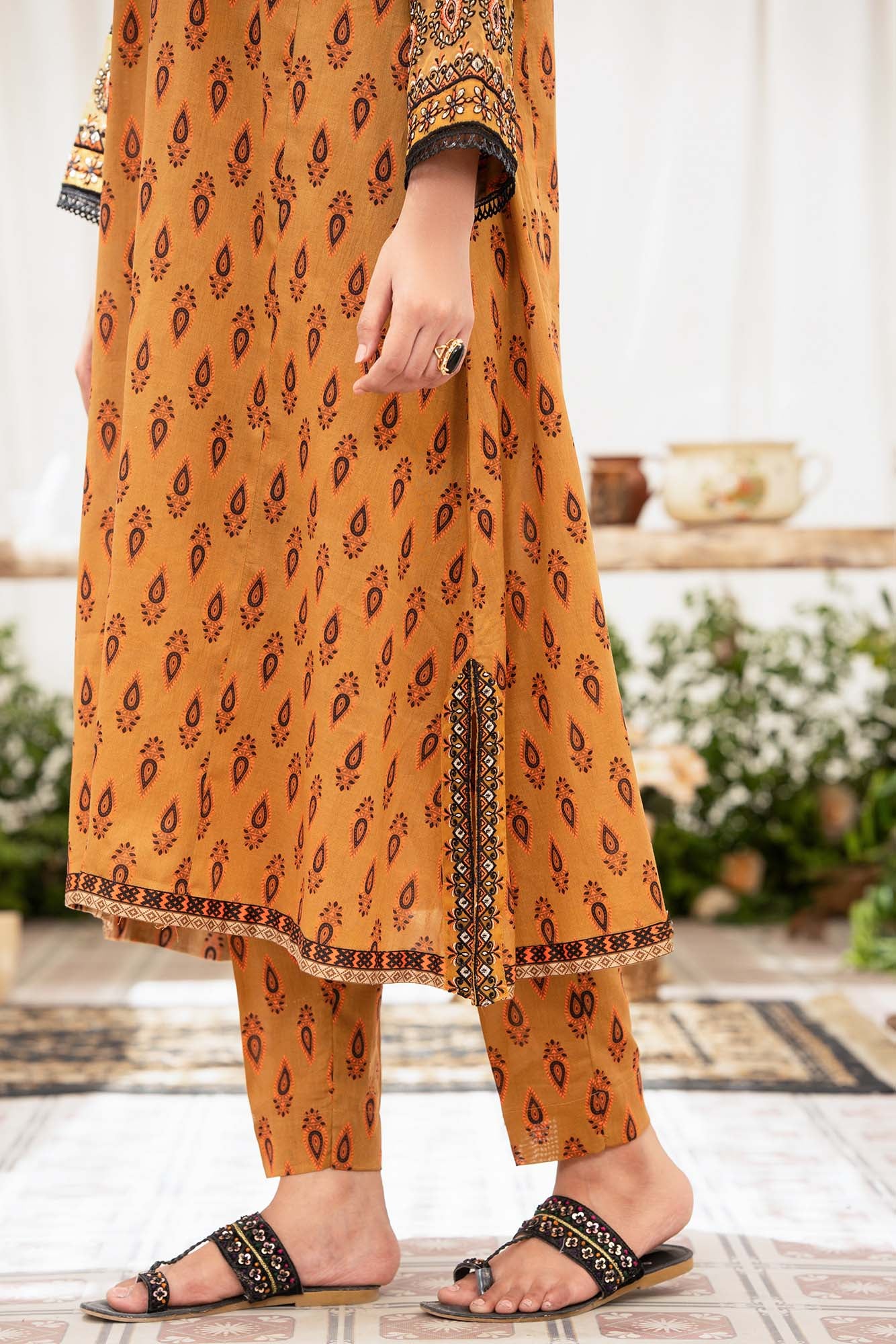 NPSE2091 Embroidered Lawn - Stitched 2 Pc