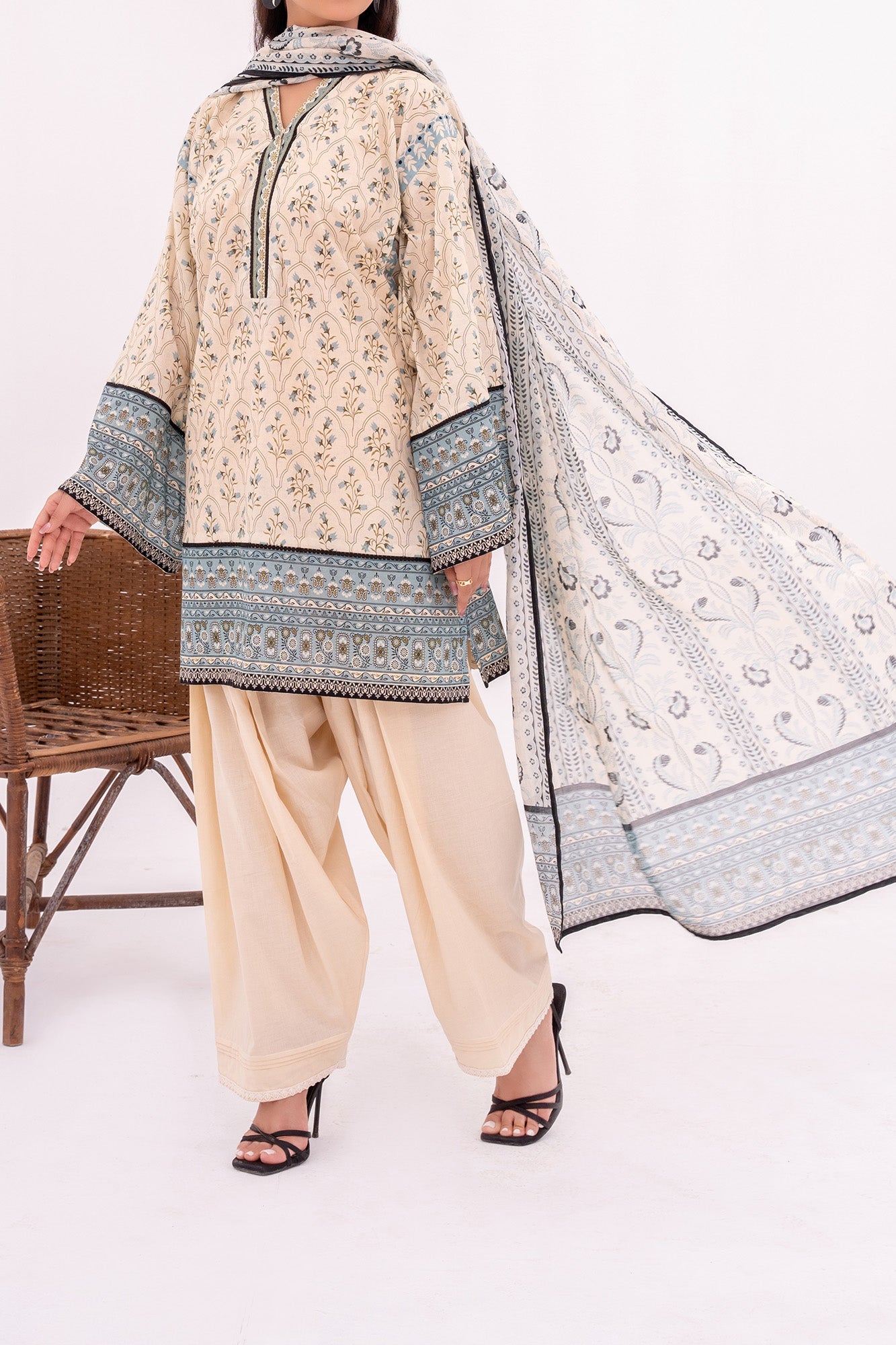 NUSL3353 Printed Cambric Suit - Unstitched 3Pc