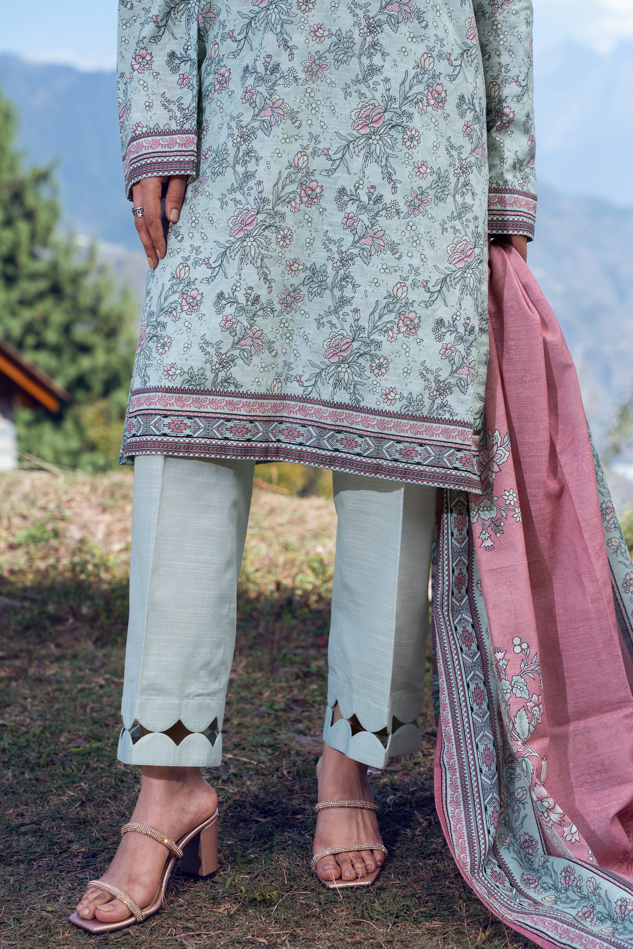 LAUREL - Printed Unstitched Khaddar Suit (3 Piece) 3140