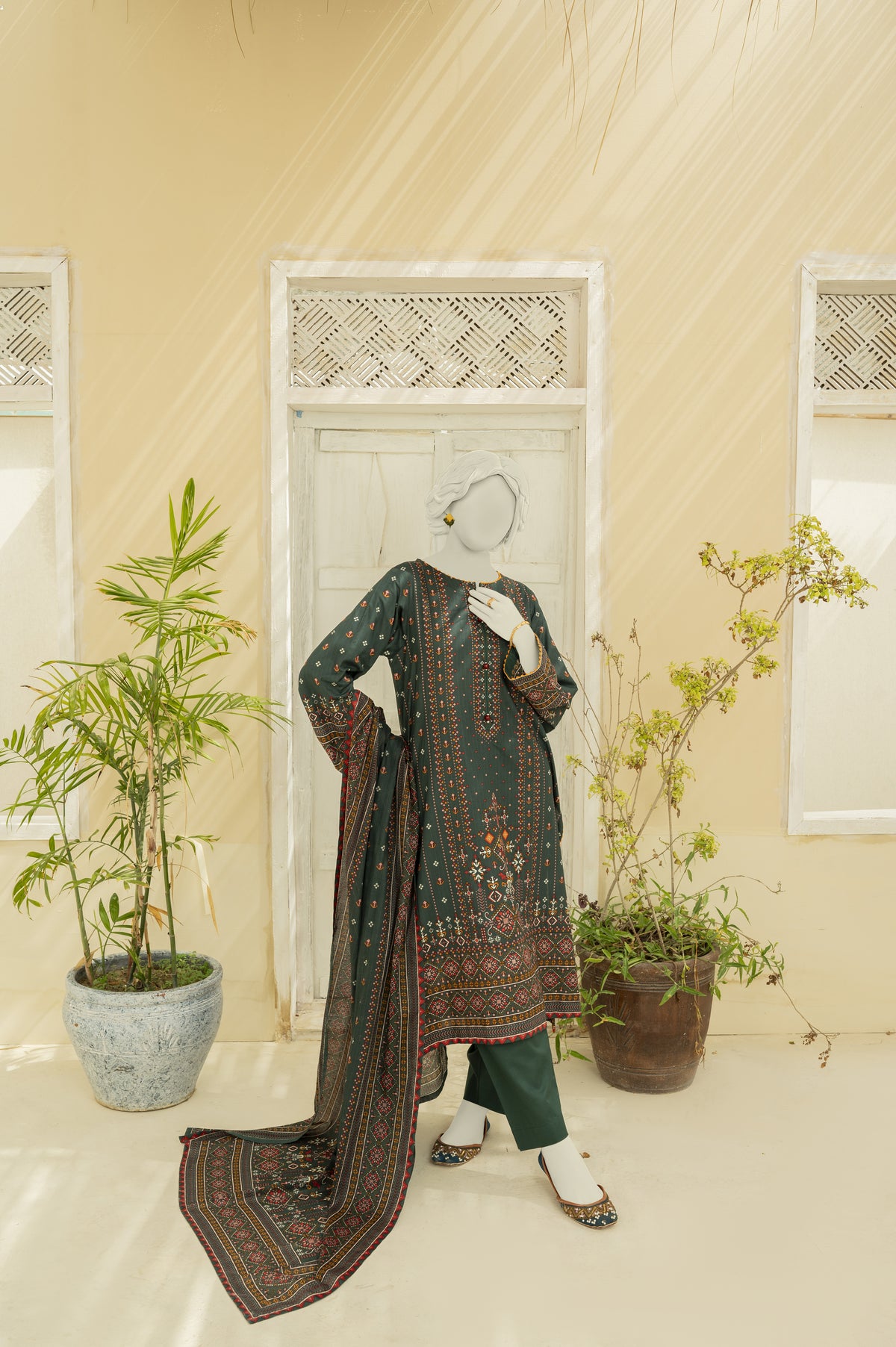 NUS3182 Digital Printed Lawn Suit - 3Pc