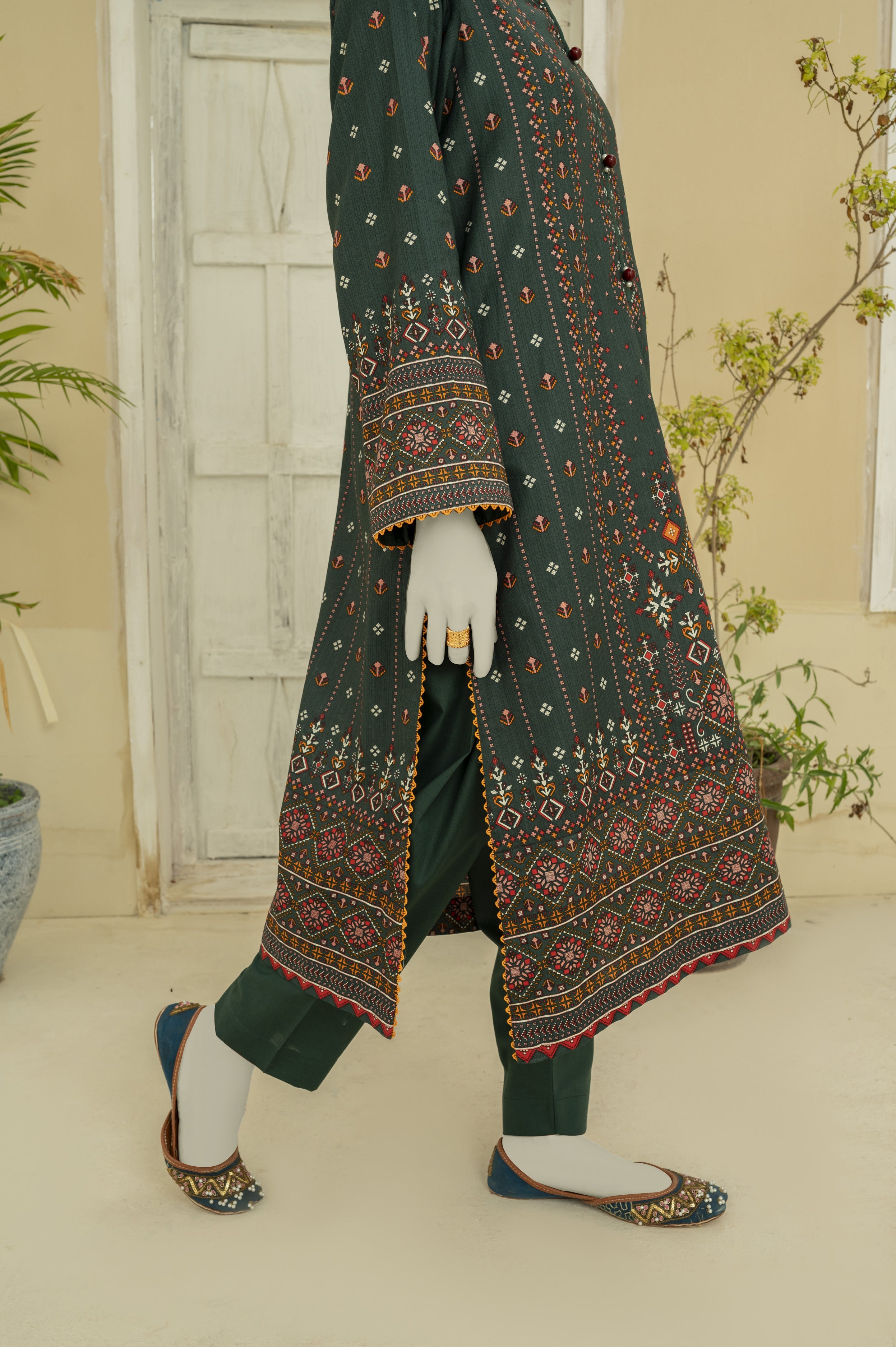 NUS3182 Digital Printed Lawn Suit - 3Pc