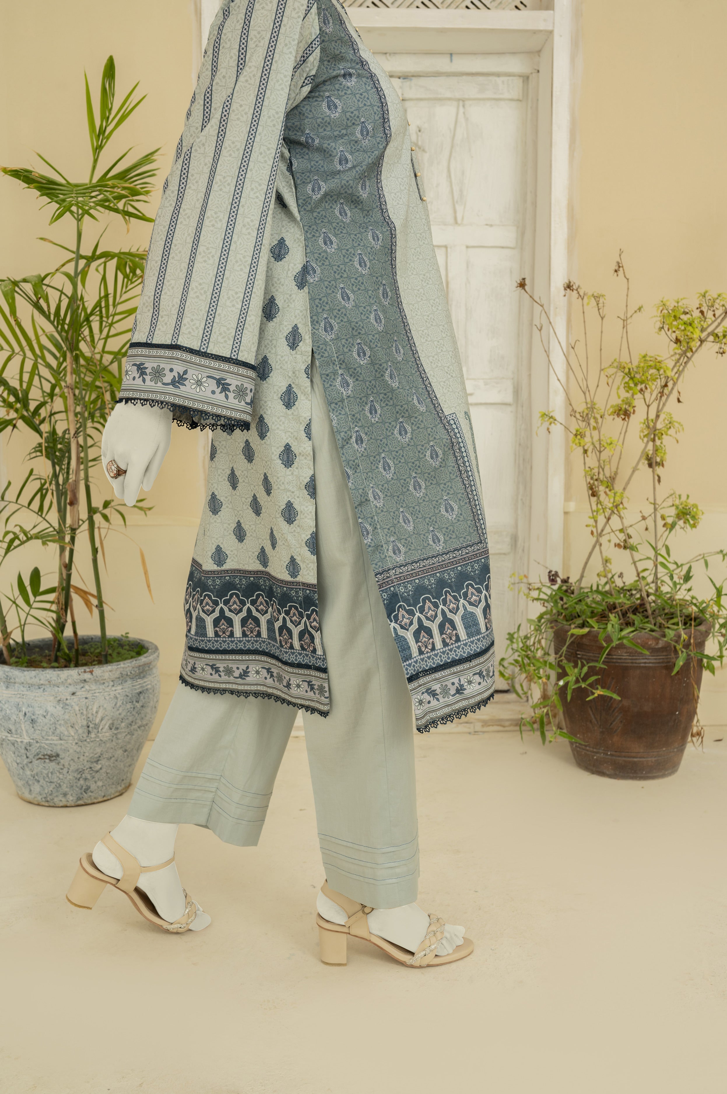 NUS3190 Digital Printed Lawn Suit - 3Pc