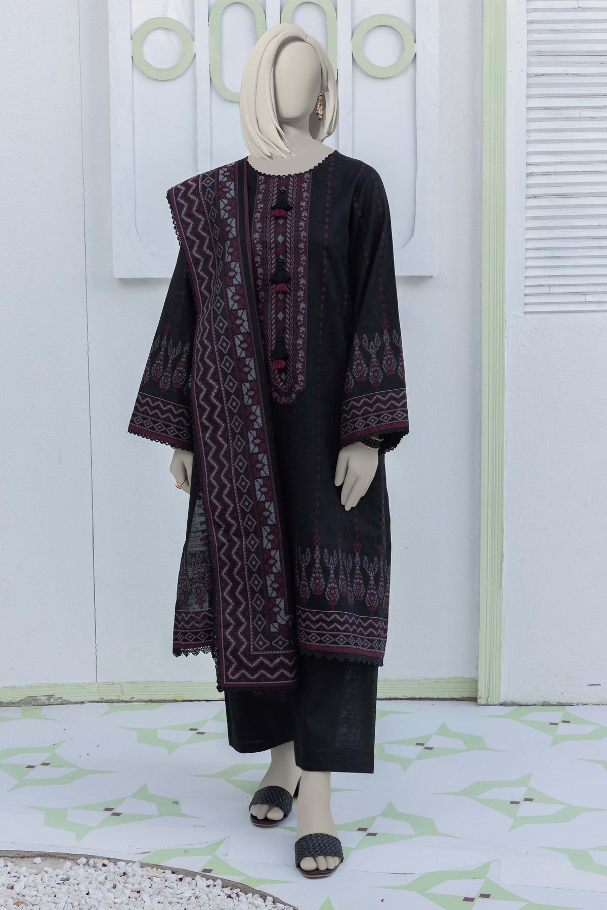 NUWJ3104 Jacquard Khaddar Suit - 3 Piece